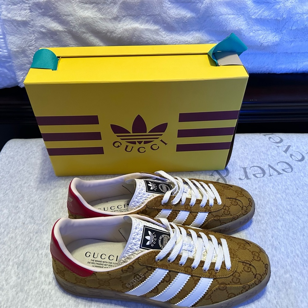 COPY - adidas x Gucci Mens Gazelle sneaker
